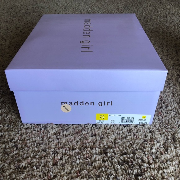 Madden Girl Duck Boots - Picture 2 of 3